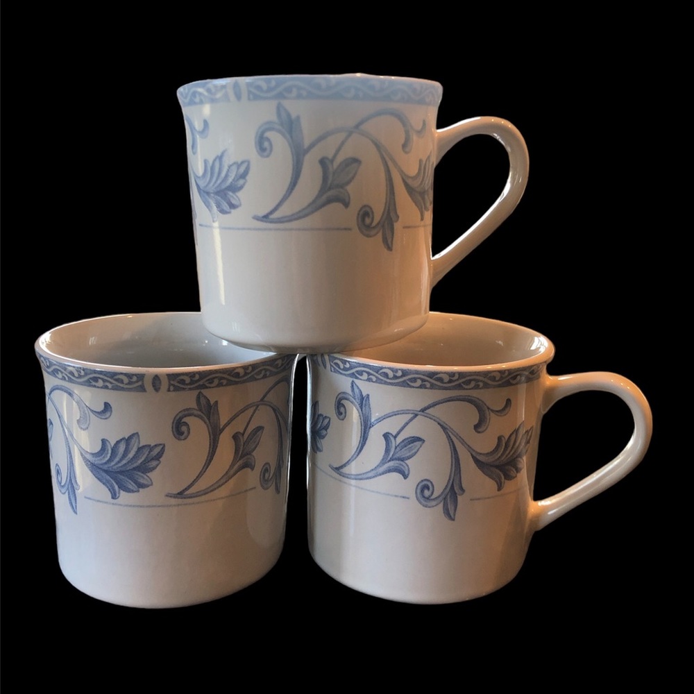 Set of 3 Farberware Blue Scroll coffee cups
